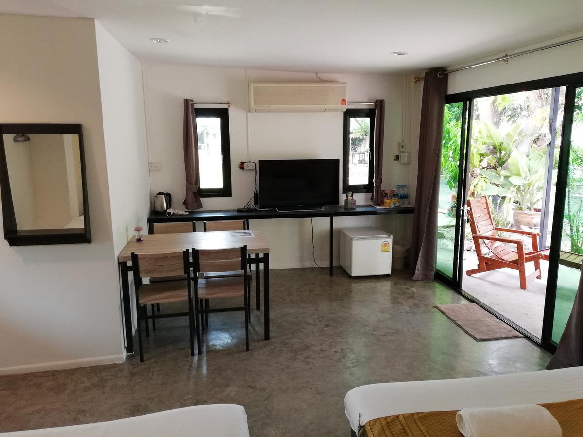 Wanlapa Farmstay Ban Khok Krathiam Exteriér fotografie