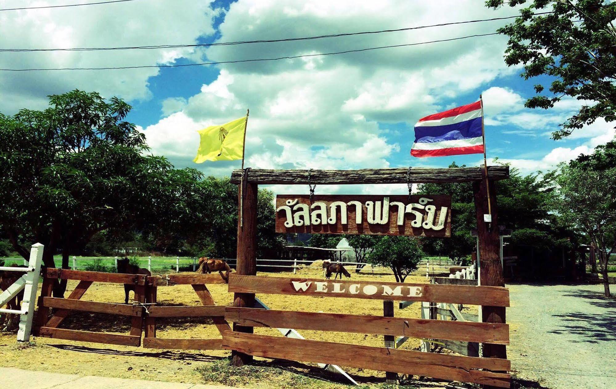 Wanlapa Farmstay Ban Khok Krathiam Exteriér fotografie