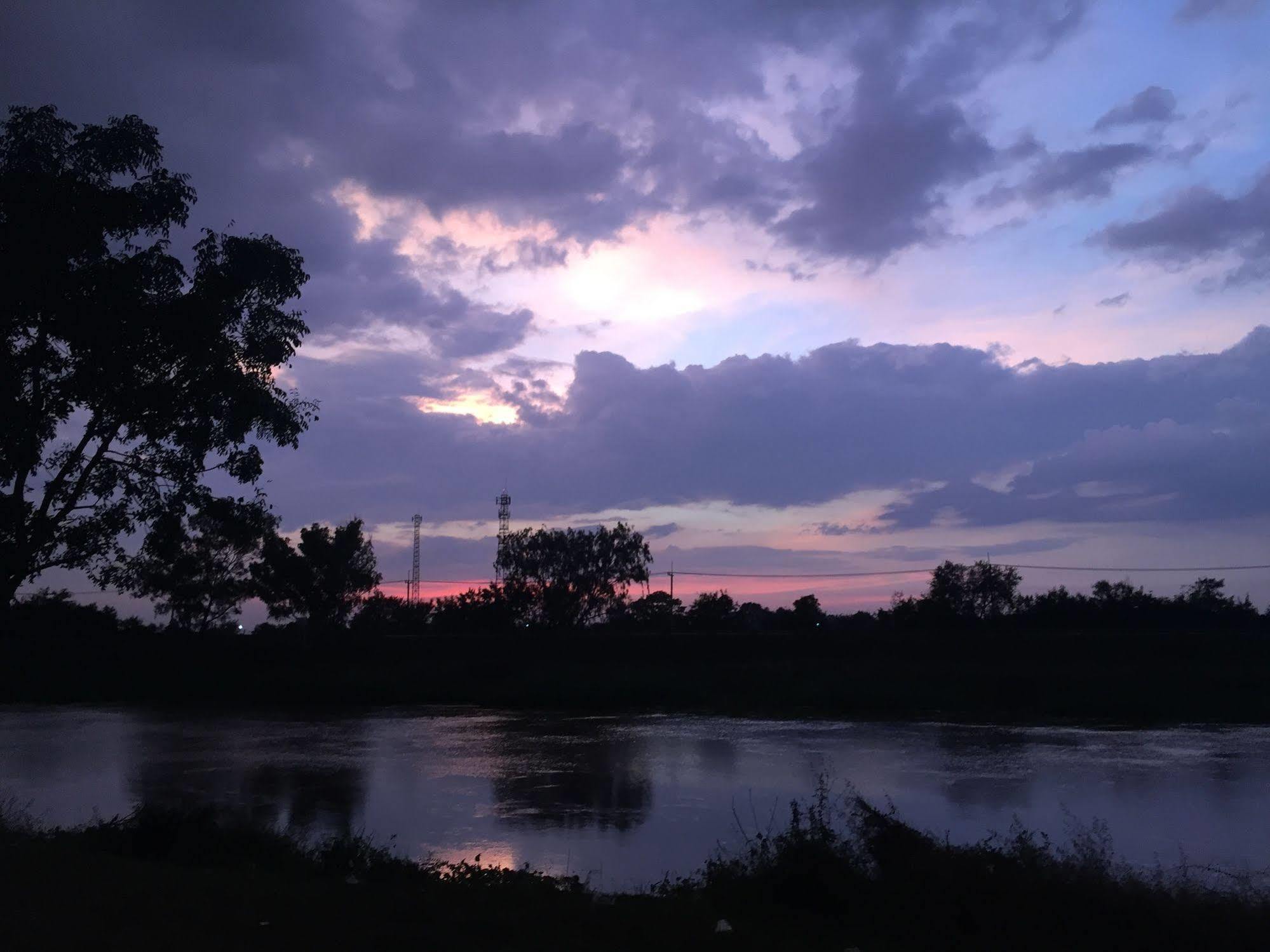 Wanlapa Farmstay Ban Khok Krathiam Exteriér fotografie