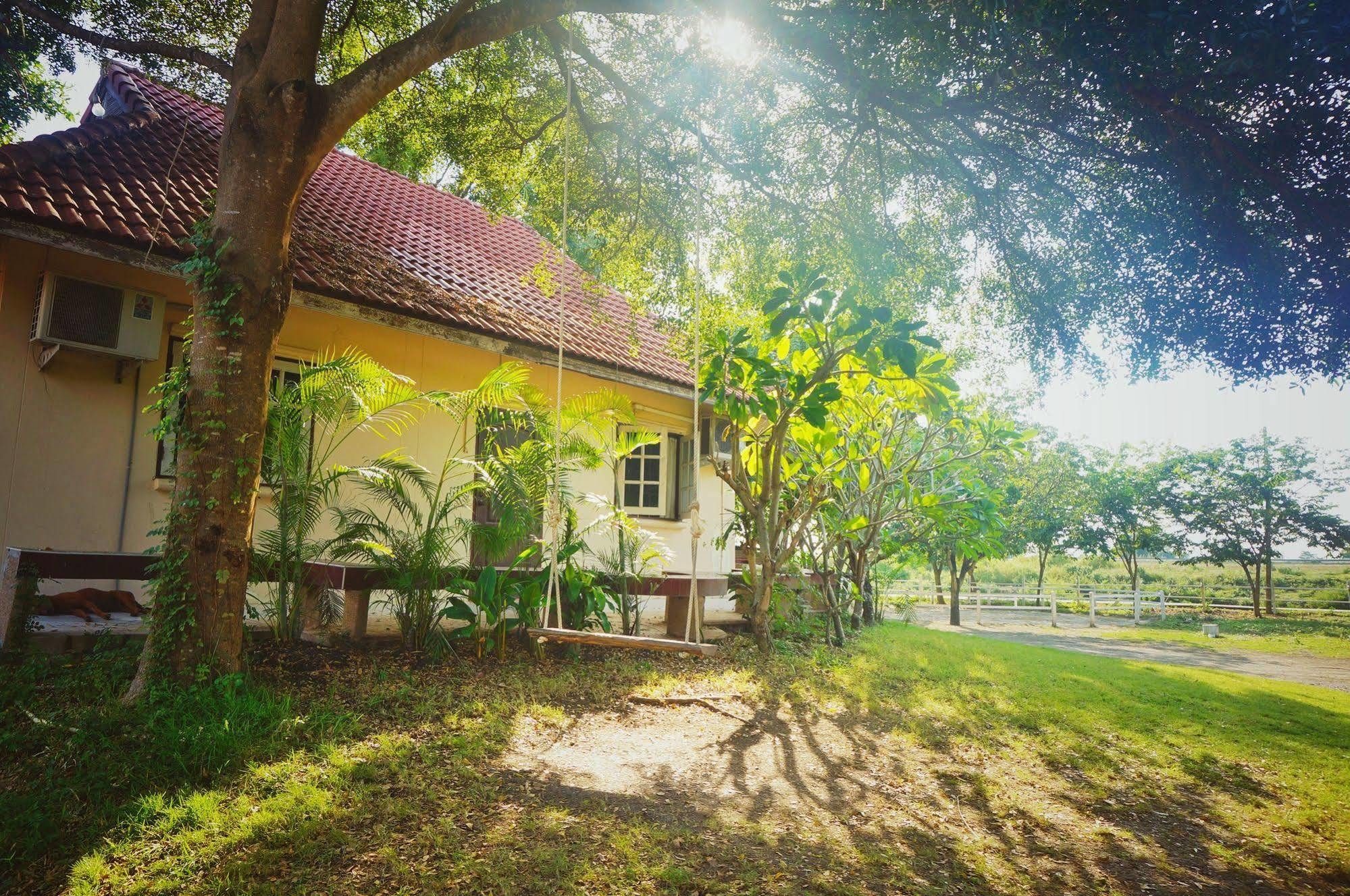 Wanlapa Farmstay Ban Khok Krathiam Exteriér fotografie