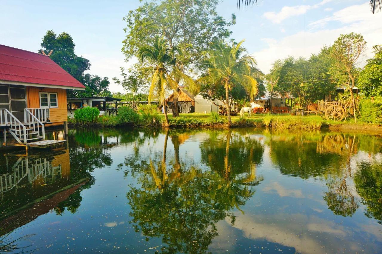 Wanlapa Farmstay Ban Khok Krathiam Exteriér fotografie